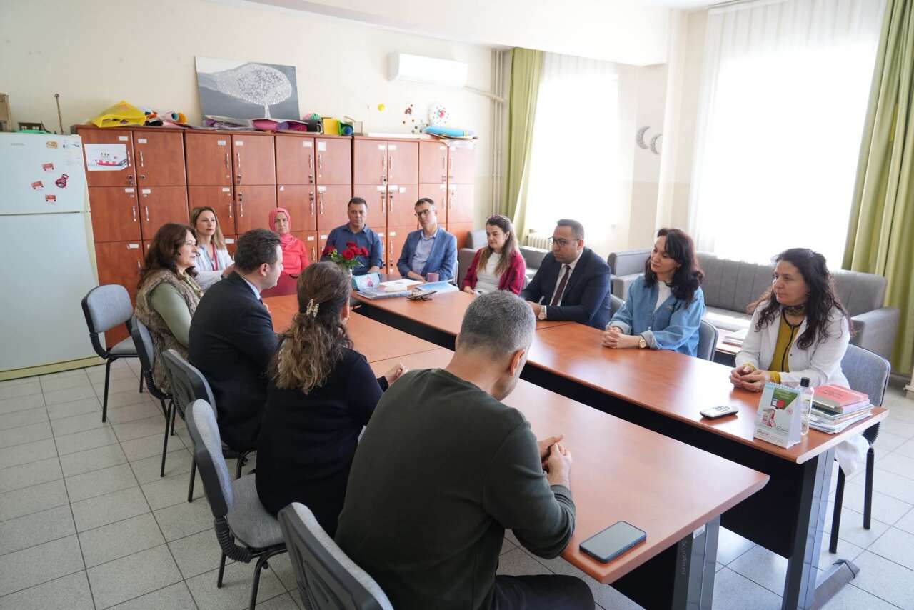 İl Müdürü Emre Çay, Şifa Hatun MTAL’de İncelemelerde Bulundu 4